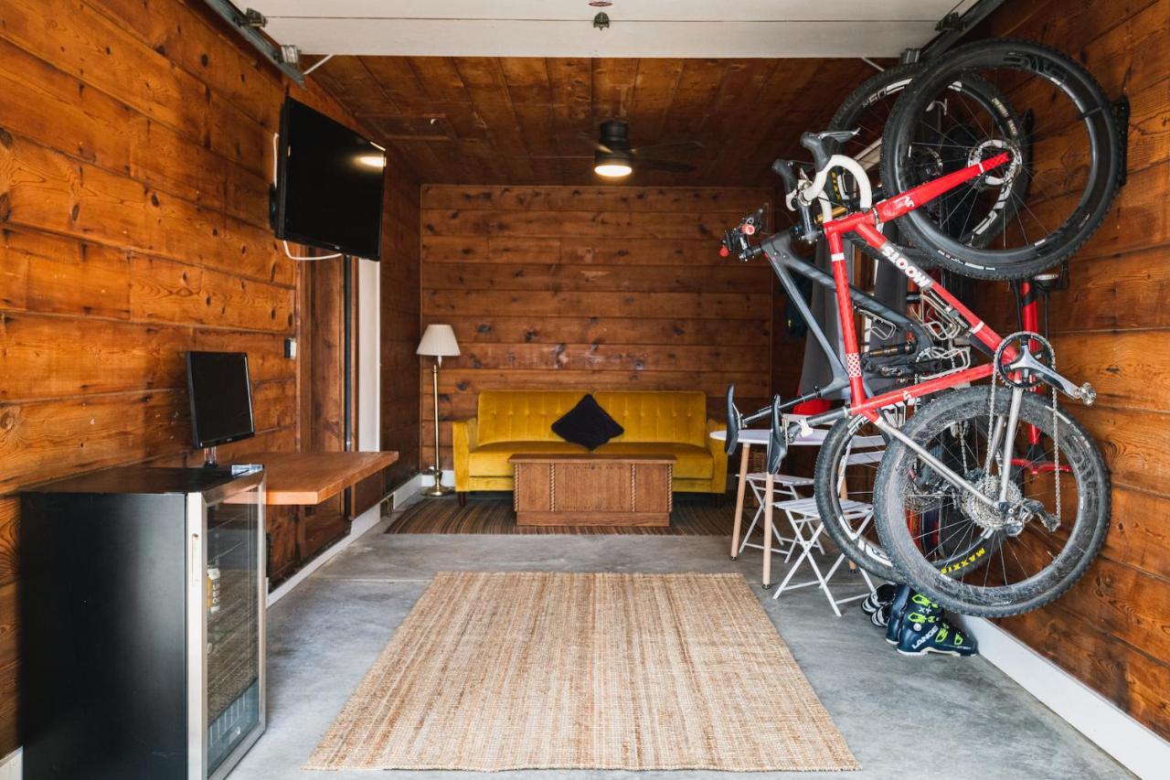 Left Coast Lodge - Pet Friendly Sisters Eksteriør bilde