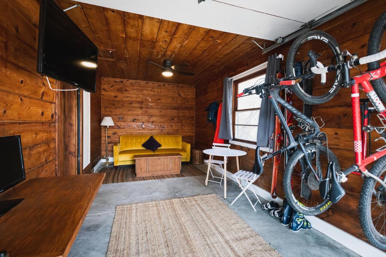 Left Coast Lodge - Pet Friendly Sisters Eksteriør bilde