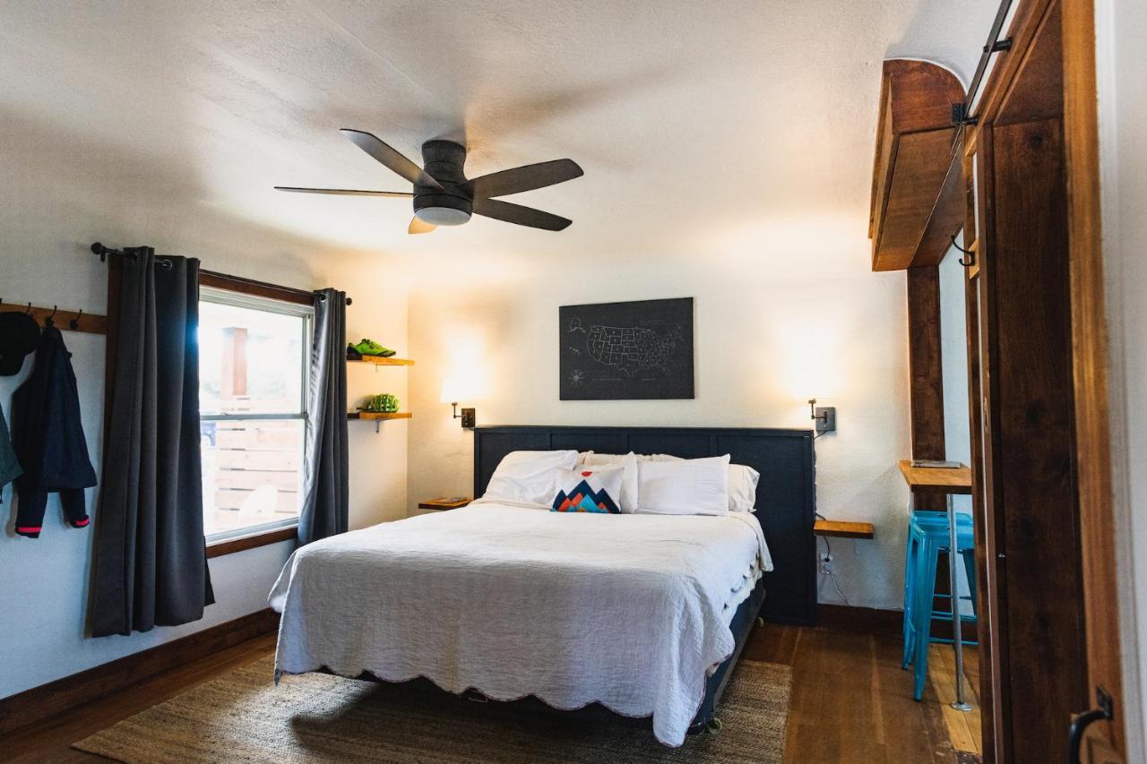 Left Coast Lodge - Pet Friendly Sisters Eksteriør bilde