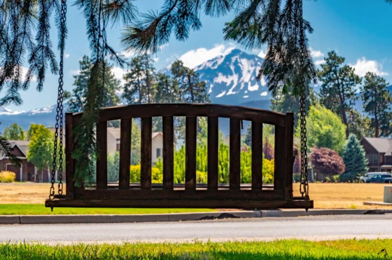 Left Coast Lodge - Pet Friendly Sisters Eksteriør bilde