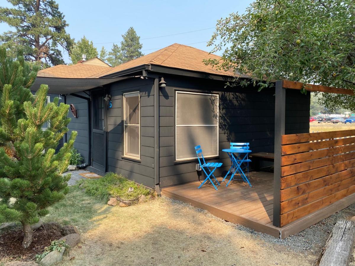 Left Coast Lodge - Pet Friendly Sisters Eksteriør bilde