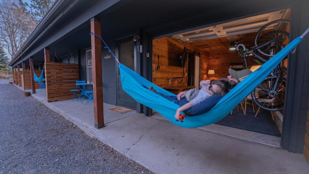 Left Coast Lodge - Pet Friendly Sisters Eksteriør bilde